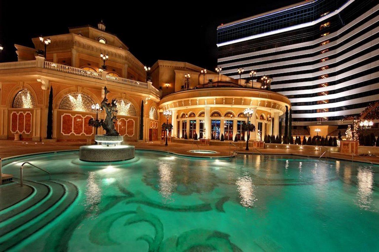 Peppermill Resort Spa Casino Reno Exterior photo