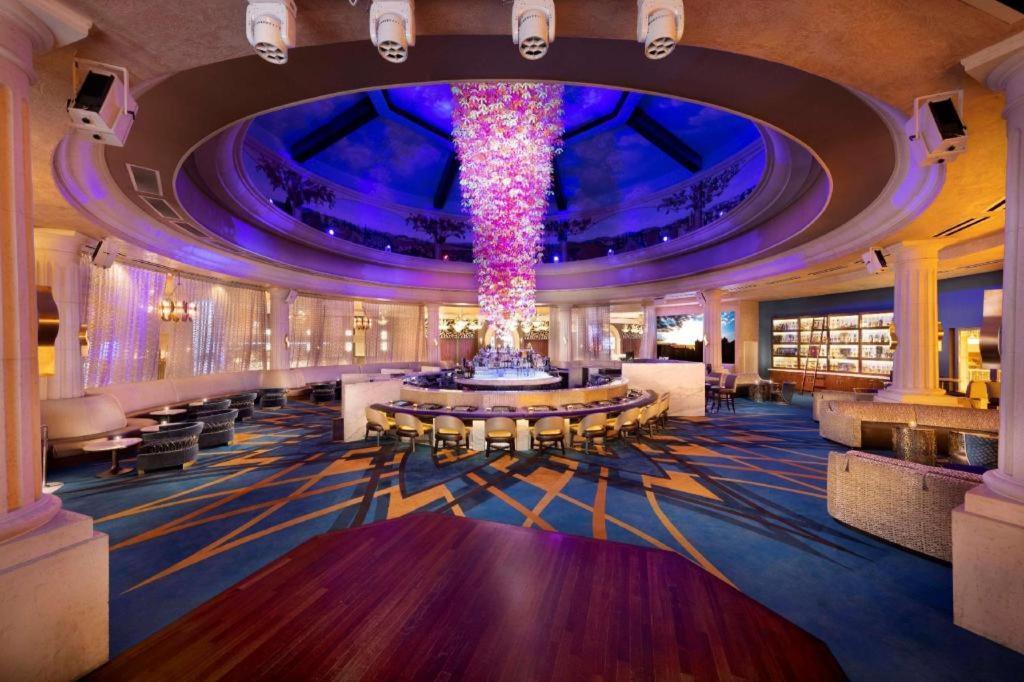 Peppermill Resort Spa Casino Reno Exterior photo